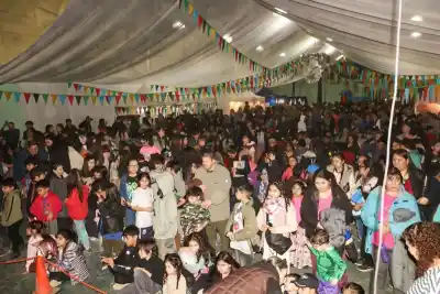 Más de 700 chicos celebraron el Día de las Infancias con Toy Story y chocolatada