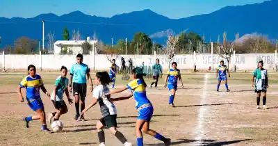 Progreso venció a Los Chuyos y se metió en la semifinal de la Región Centro
