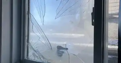 Violencia de género en Catamarca: rompió la ventana, entró y golpeó a su pareja