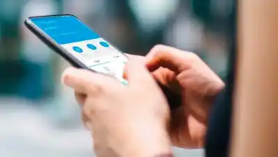 Weretilneck prepara un alivio para estatales endeudados y aclara que no pagará la deuda