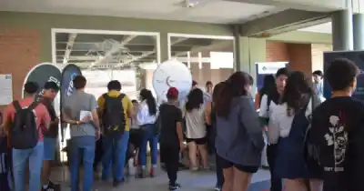 La UNSa acerca el mundo laboral a estudiantes con una feria gratuita