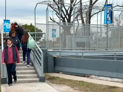 Rafael Calzada: habilitaron el puente peatonal que conecta el bajo nivel