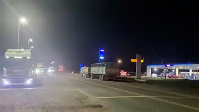 Le robaron $500.000 a un camionero mientras se higienizaba en una estación de servicio