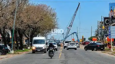 Por un error de comunicación, los desvíos del Puente Carretero recién arrancan este martes