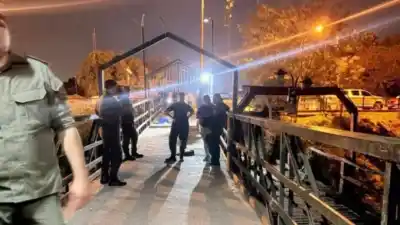 El portón en Clorinda que contradice 30 kilómetros de frontera abierta