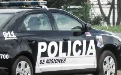 Un motociclista de 19 años sufrió una fractura tras chocar con una camioneta en Oberá