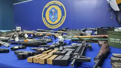 Una banda que desviaba armas al mercado ilegal: piden juicio para 11 acusados
