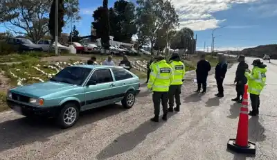 Frida, la perra de Gendarmería que destapó un doble fondo con droga y una pistola en la Ruta 3