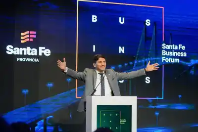 Pullaro: "Gobernar es generar empleo y trabajar junto al privado para lograr crecimiento económico"