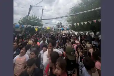 La solidaridad de La Barra del Mariano que llenó de sonrisas a los chicos del Mariano Moreno