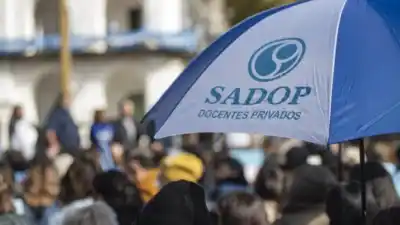 Denuncian que un cura hostiga a una docente con tratamiento de salud en Las Lomitas