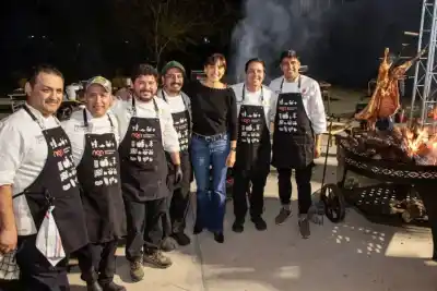 La Noche del Pinot reunió a 2.000 personas y seis chefs neuquinos en un homenaje a la cepa