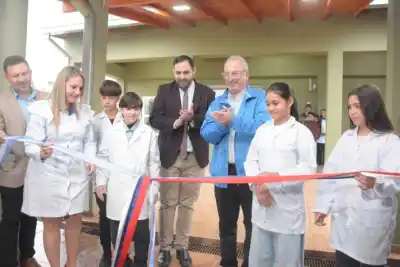 Passalacqua inauguró dos aulas en Alem y cumplió con equipamiento prometido a ALCCA