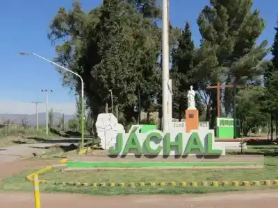 Jáchal suma un nuevo atractivo: una estancia con escalada, río y un sendero místico