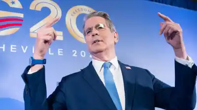 El mundo está inundado de deuda y la única salida es crecer: el duro diagnóstico de EE.UU. en el G20