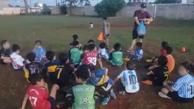 Desmienten al intendente de Virasoro: el club no fue reubicado y 250 chicos siguen sin lugar
