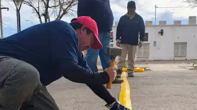 Barreal refuerza la seguridad vial con reductores en escuelas y accesos clave