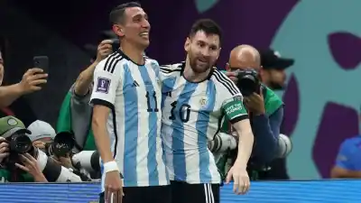Di María, conmovido por el retiro de Messi: "El mejor de la historia"