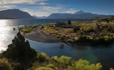 El rincón de la Patagonia donde el bosque se abraza con la estepa