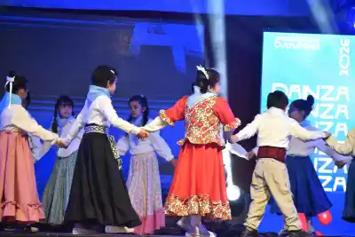 Más de 400 estudiantes coparon Las Chacras con arte y tradición