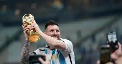 La camiseta de Messi que recaudó casi $2 millones para una escuela de Salta