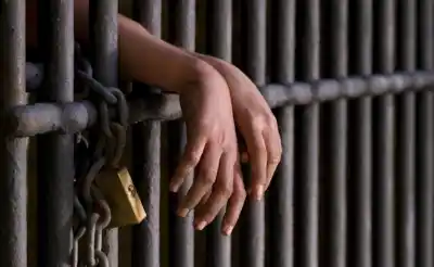 Abusó de cuatro menores, entre ellos sus hijos, y cayó con 35 años de prisión