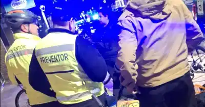 Rompió una vidriera en Ciudad y escapó en colectivo: lo atraparon con las cámaras