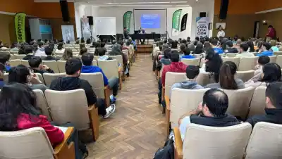 Docentes de Cipolletti se capacitan para prevenir problemas legales en las aulas