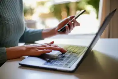 Neuquén: asesoramiento gratuito para que nadie se trabe con los trámites online