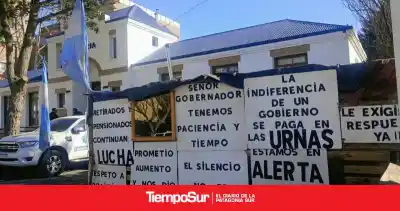 Retirados de la Policía van a la Justicia: "Ya no necesitamos diálogo, necesitamos que nos paguen"