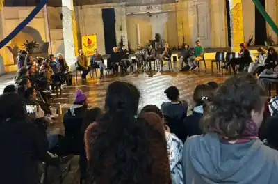 Los docentes de la Escuela de Circo lograron frenar la mudanza y vuelven a las clases
