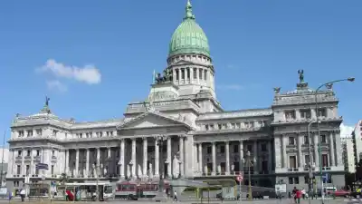 El oficialismo cambió las reglas de la Oficina de Presupuesto y la oposición habla de un "asalto"