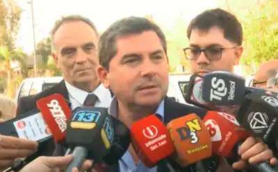 Orrego entregó 30 vehículos a Obras Sanitarias y anticipó gestiones clave en Buenos Aires