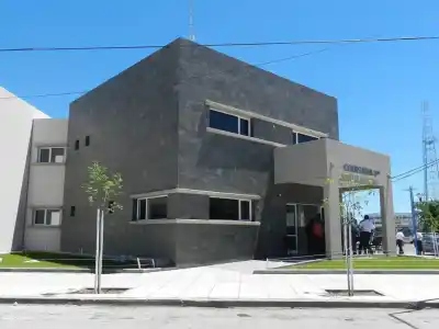 Siguió a los ladrones de su auto y la Policía los atrapó en Roca