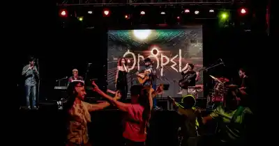 Oropel llega a Rosario con una propuesta musical que promete sacudir las raíces