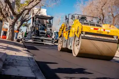 Cortes y desvíos en el microcentro: dos tramos de General Acha en obra