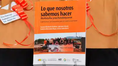 Diez años de trabajo comunitario en Nueva Francia, ahora en un libro de acceso libre para toda la región