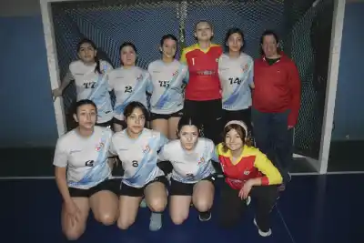 Universitario, el único invicto en el arranque del Provincial de Cadetes