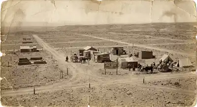La postal que confundió a todos: el edificio que no era un fortín en plena Roca