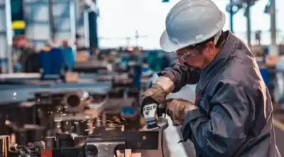 Salario de un millón: la construcción dice que no puede pagarlo y el comercio que ya lo supera