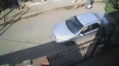 Le robó $1.670.000 al abuelo que acababa de cobrar la jubilación: el insólito momento captado en cámara