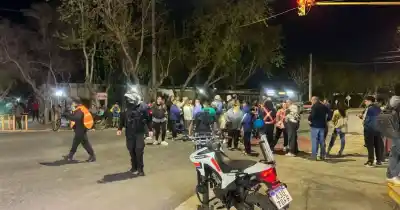 Cortaron la avenida por la ola de robos y consiguieron custodia policial nocturna