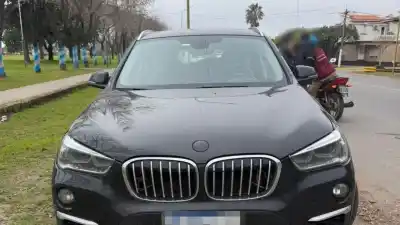 Arrastró 7 metros a un inspector y huyó: el insólito final del conductor del BMW