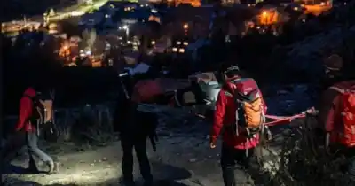 Una turista surcoreana se desmayó en el sendero al Fitz Roy y la evacuaron en camilla