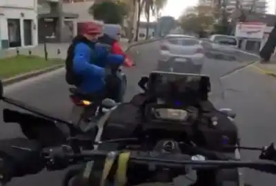 Le apuntaron con un arma en Chimbas y le robaron la moto: la pista que dejaron los ladrones