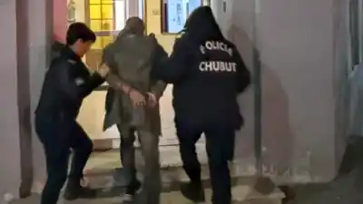 Provocaba a los clientes y no paraba: así terminó en la madrugada en un drugstore
