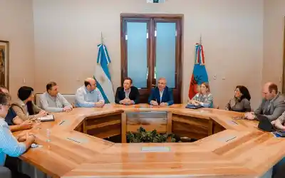 El ausentismo docente que le cuesta millones al Estado y la reunión que busca frenarlo