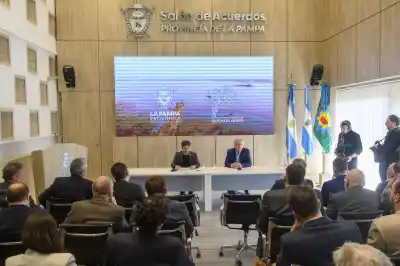 Ziliotto y Kicillof firmaron acuerdos que van más allá de los papeles