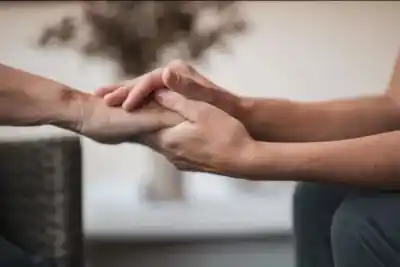 Capacitación gratuita en Paraná para adultos que conviven con adolescentes: claves para prevenir el suicidio