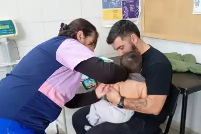 Más de 1.300 vacunas en un día: el operativo que salió a buscar a los vecinos